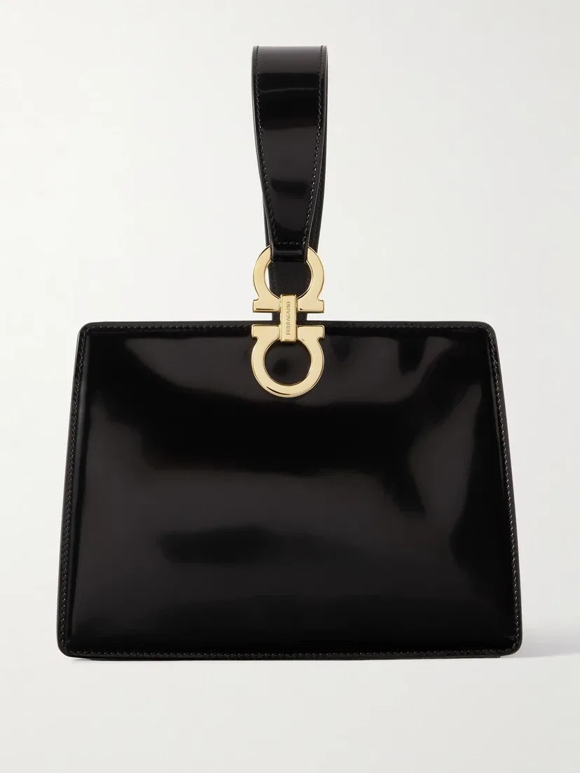 Миниатюрная сумка-клатч из блестящей кожи с украшениями Ferragamo, черный