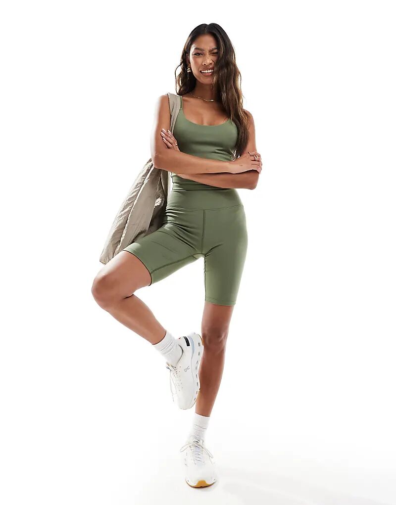 

Леггинсы Icon 8 дюймов цвета хаки ASOS 4505