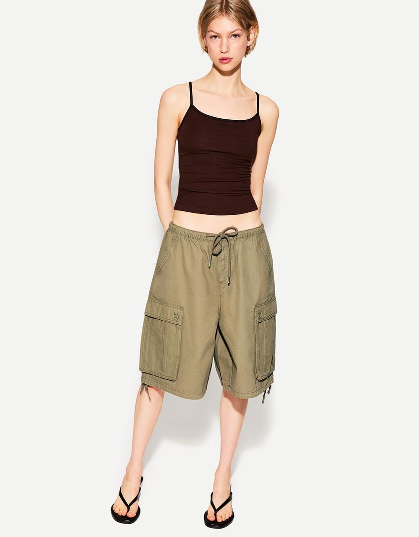 

Шорты-Бермуды Cargo Bershka, хаки