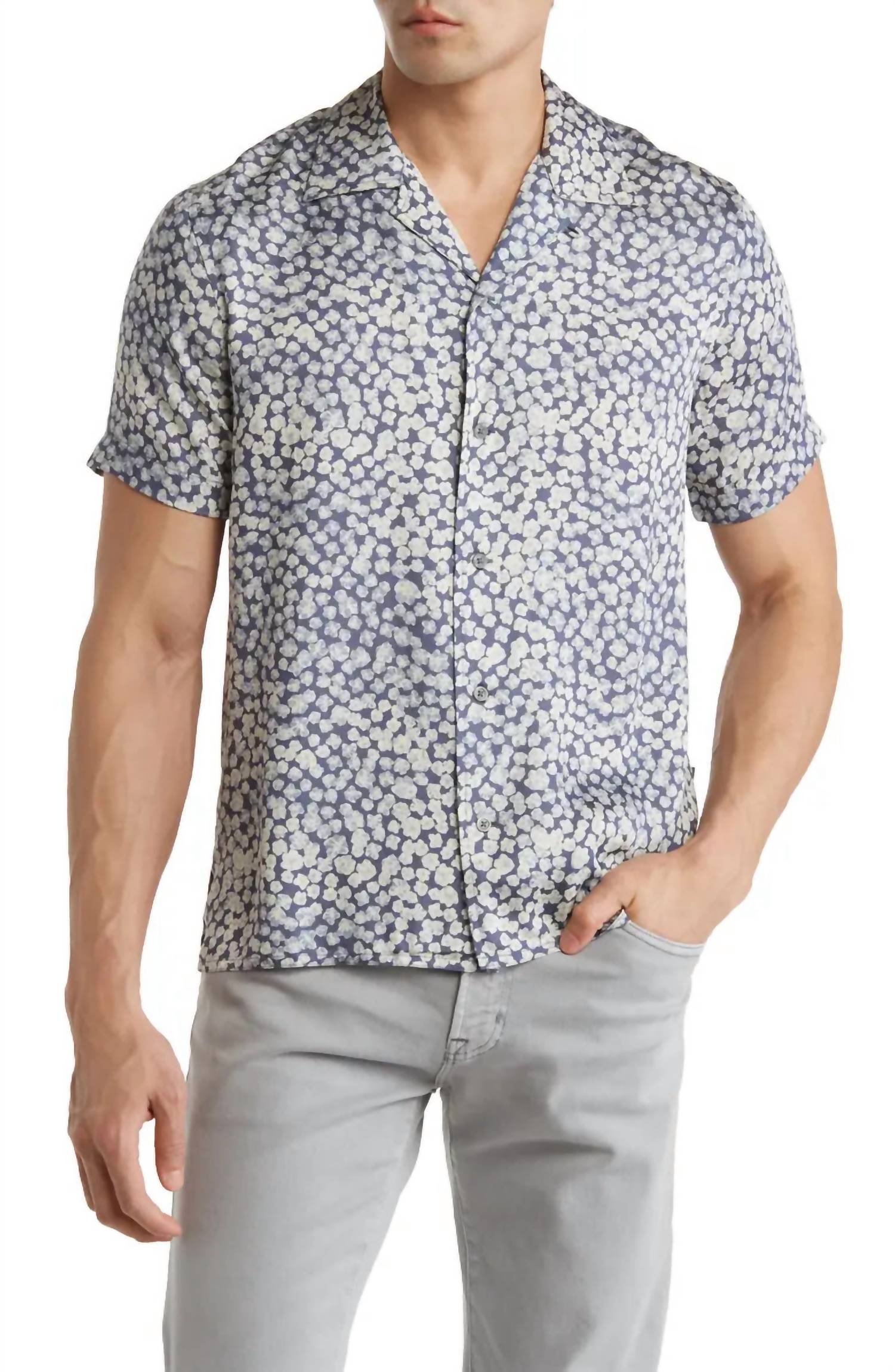 

Мужская рубашка с коротким рукавом Danny Print Camp в офицерском синем цвете John Varvatos