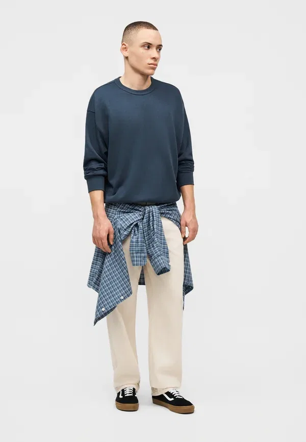 Толстовка с круглым вырезом Gap, модель Boxy crew, цвет винтажный синий — фото 2