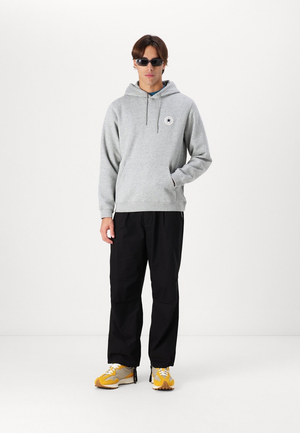 

Толстовка GO TO CHUCK TAYLOR PATCH HOODIE UNISEX Converse, светло-серый