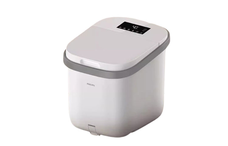 

Подогреваемая ванночка для ног с постоянной температурой и электрическим массажем PPM3203F PHILIPS, белый