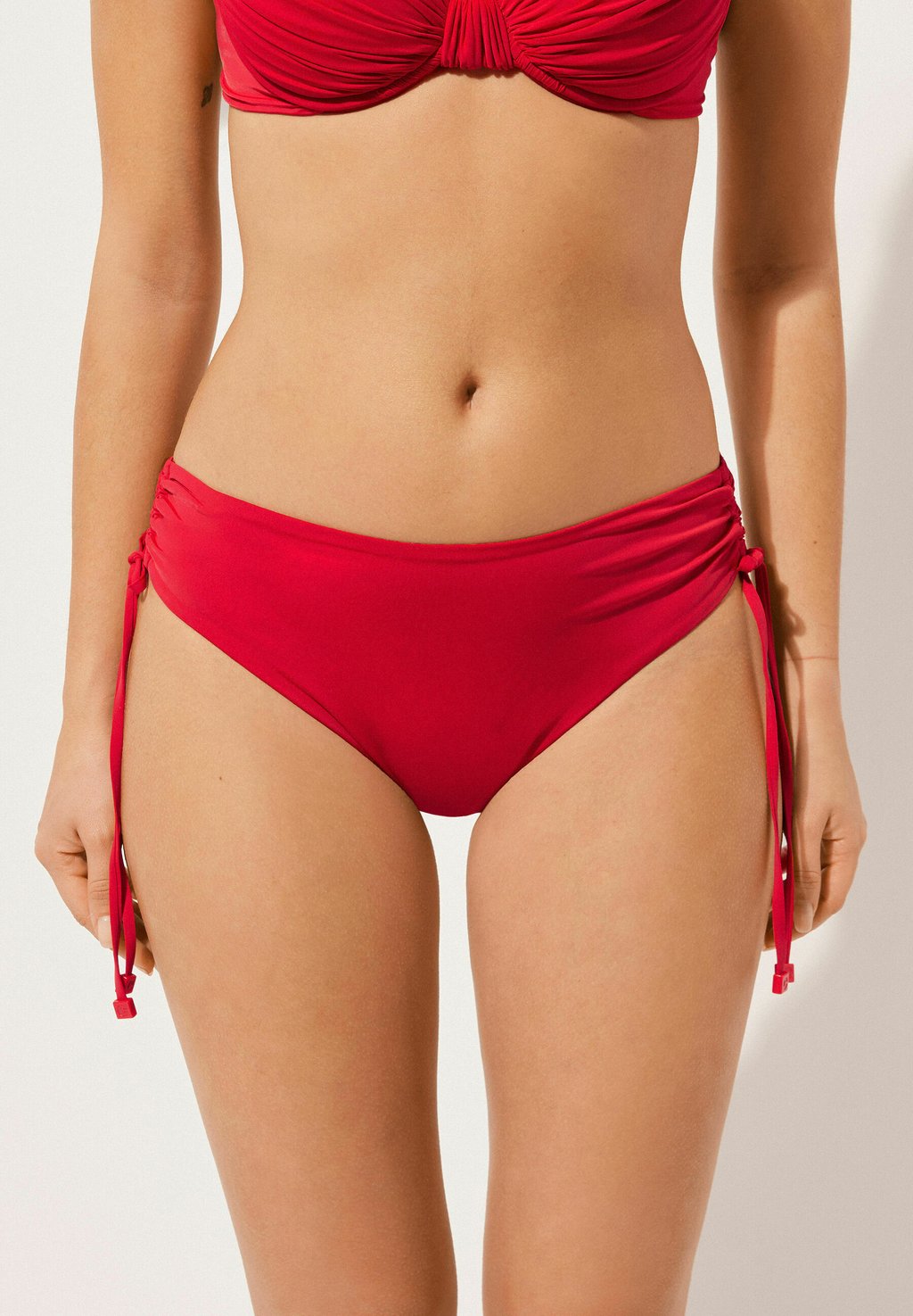 

Плавки бикини INDONESIA Calzedonia, красный