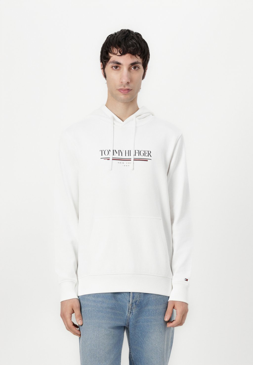 

Толстовка с капюшоном BRAND LOVE HOODIE Tommy Hilfiger, белый