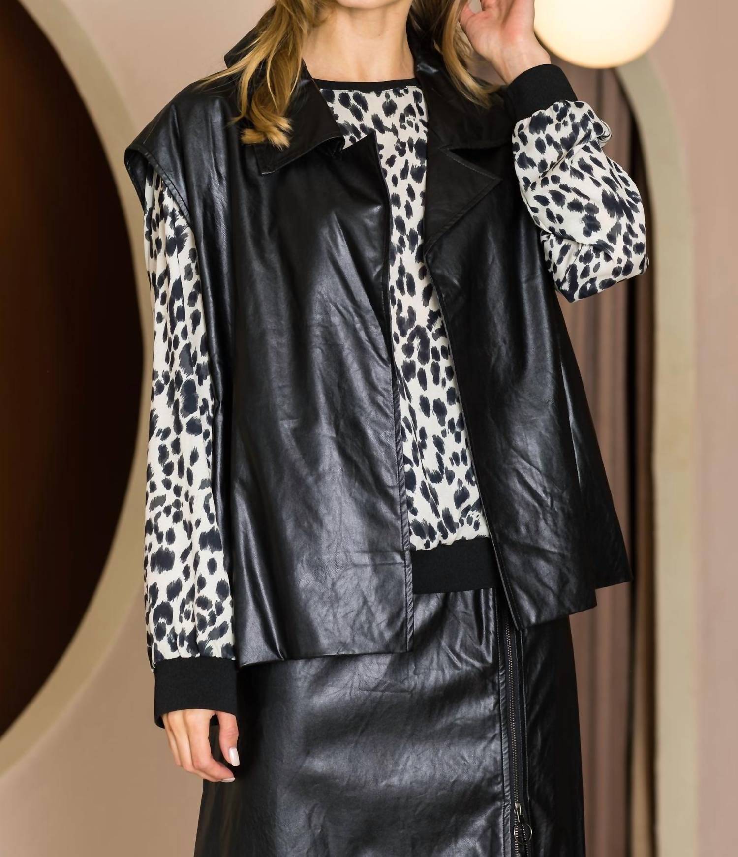 

Жилет Janice из искусственной кожи, черный Joh