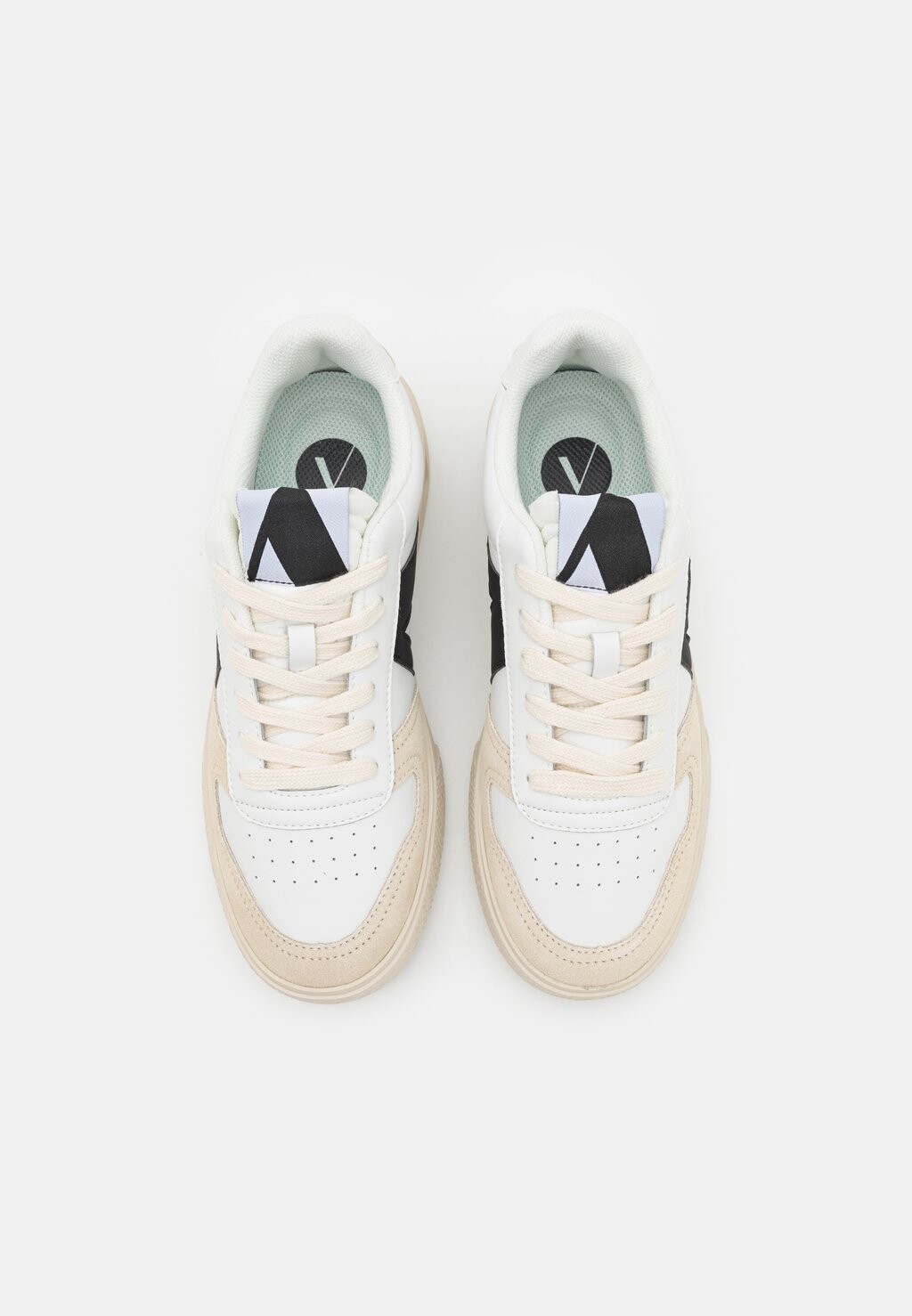 

Кроссовки на шнуровке UNCOVER UNISEX ARKK Copenhagen, белый