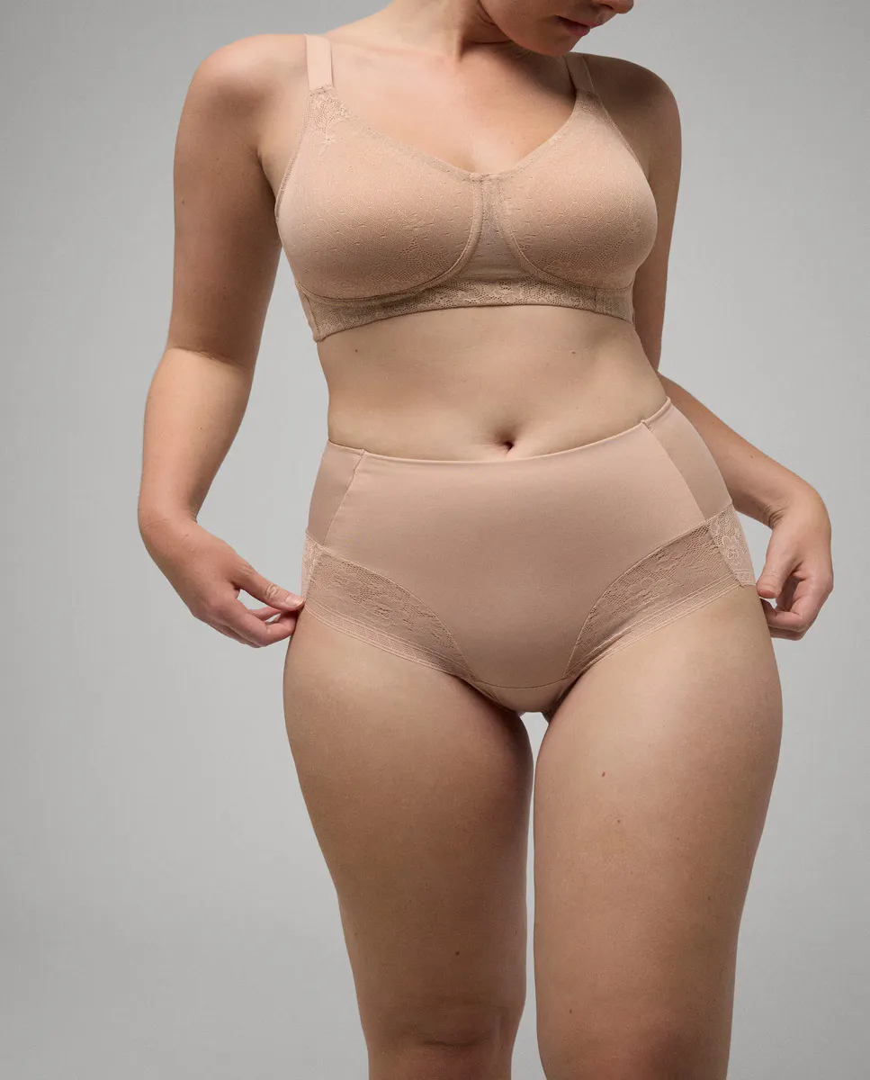 

Трусы Alta Control с кружевной отделкой Ysabel Mora, цвет Nude