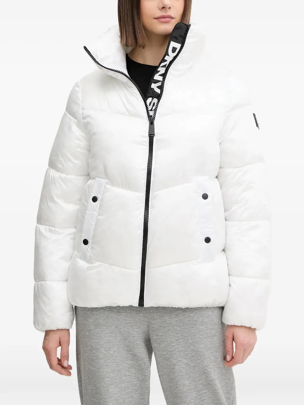 

Стеганая куртка с воротником-стойкой Dkny, белый