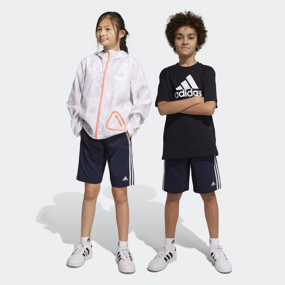

Шорты для мальчиков Adidas Essentials Woven с тремя полосками, тёмно-синий