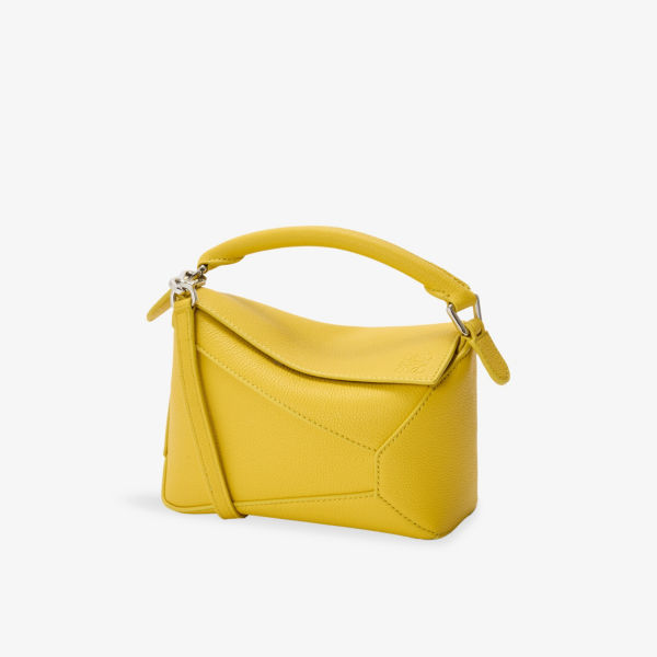 

Мини кожаная сумка-кроссбоди Puzzle edge Loewe, цвет dandelion