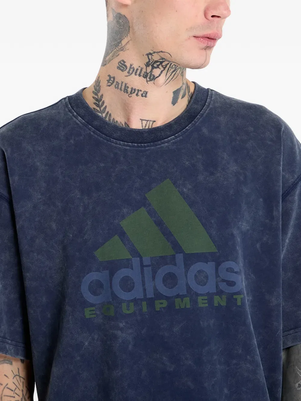 Футболка Eqt Adidas, синий — фото 4
