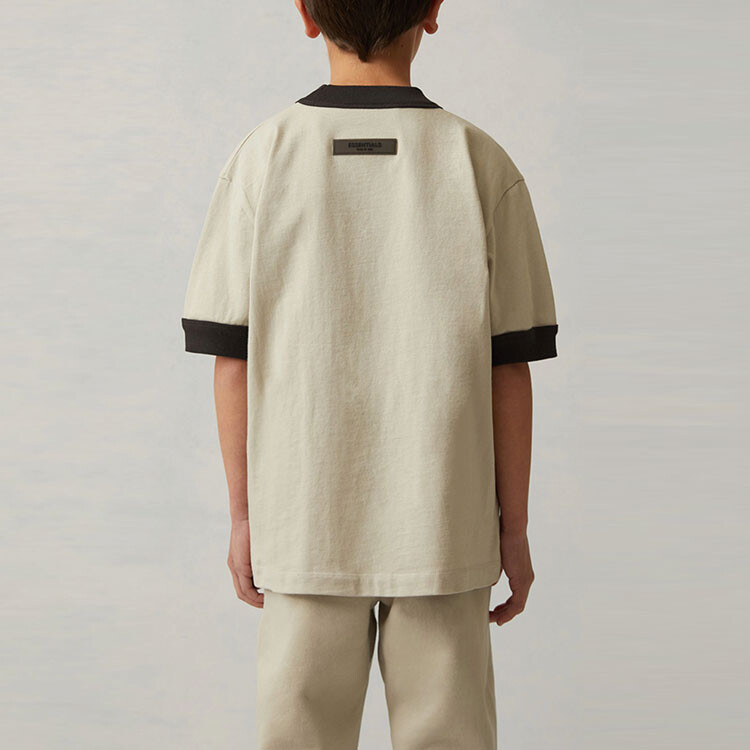 Детская футболка Fear Of God Essentials, цвет Wheat — фото 4