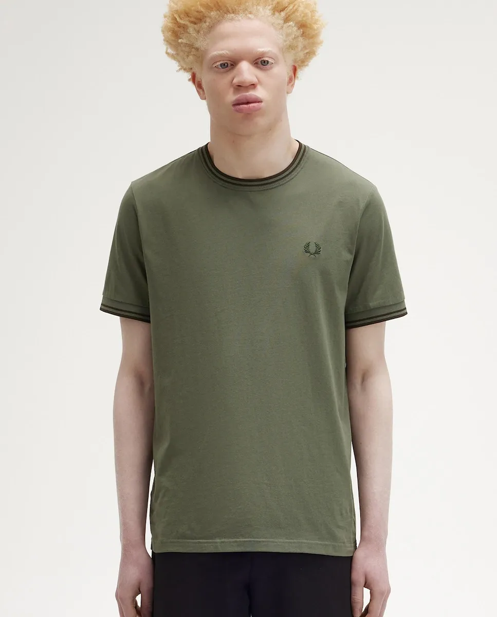

Футболка мужская с короткими рукавами и круглым вырезом Fred Perry, хаки