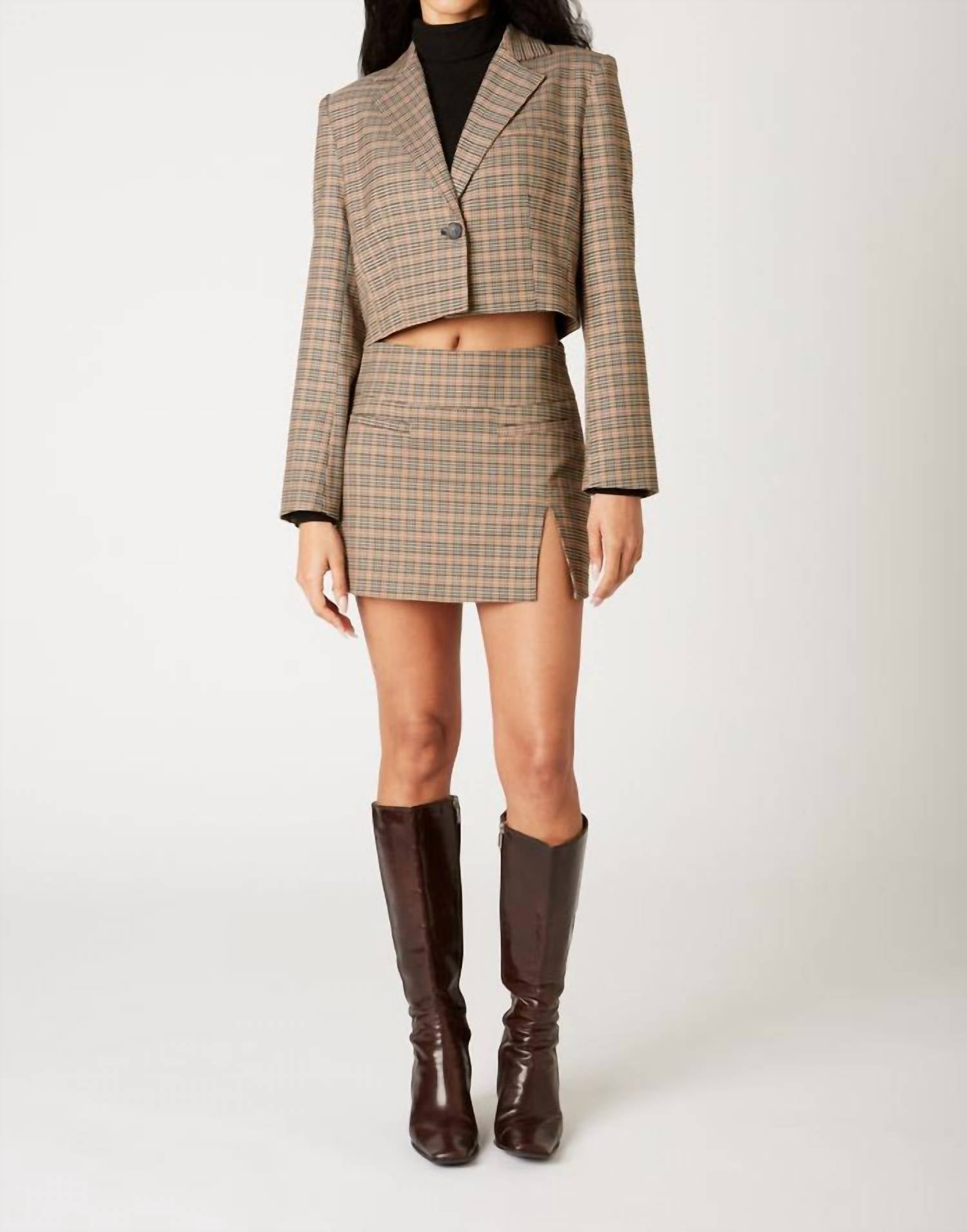 

Короткая куртка в каштановом цвете NIA, Chestnut