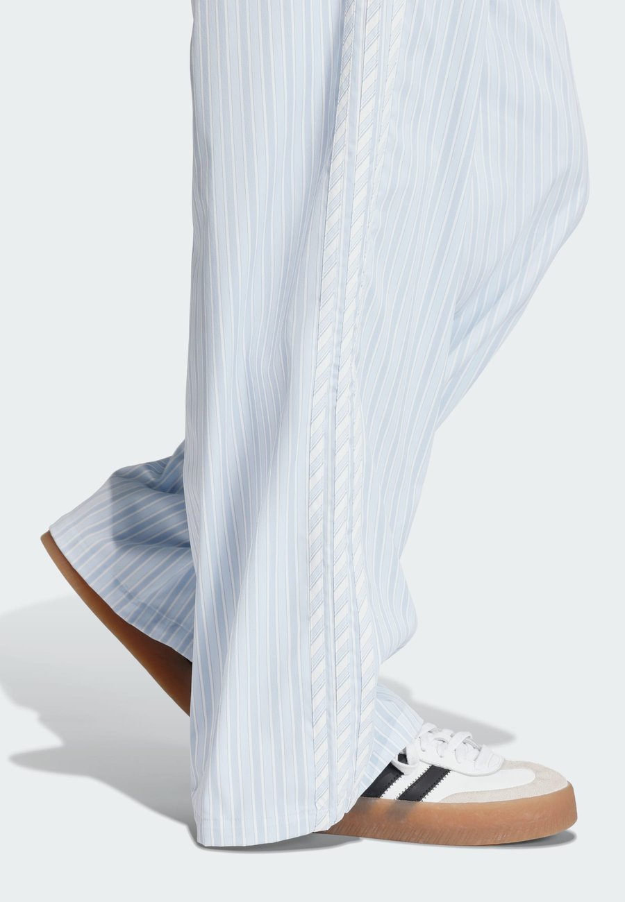 Брюки Adidas Originals Trousers, Crystal Sky Ambient Sky/Light Blue — фото 4