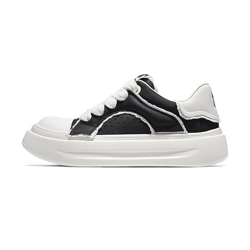 

SALAXI Амортизирующие, износостойкие, увеличивающие рост низкие скейтерские кроссовки унисекс - черные, цвет Black