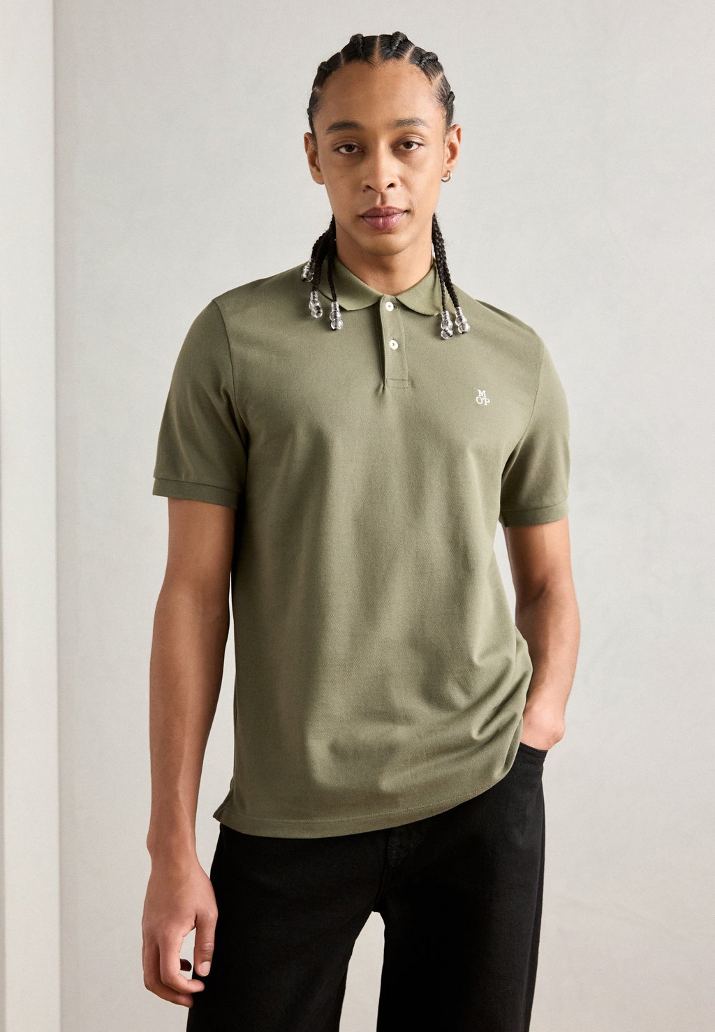 

Поло SHORT SLEEVE BUTTON PLACKET SLITS AT HEM Marc O'Polo, оливковый