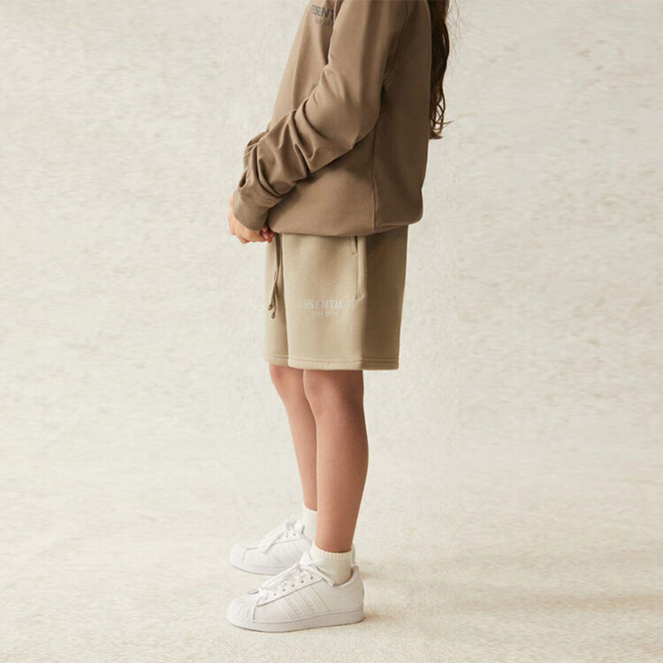 Дети Шорты Fear Of God Essentials, цвет Moss — фото 4