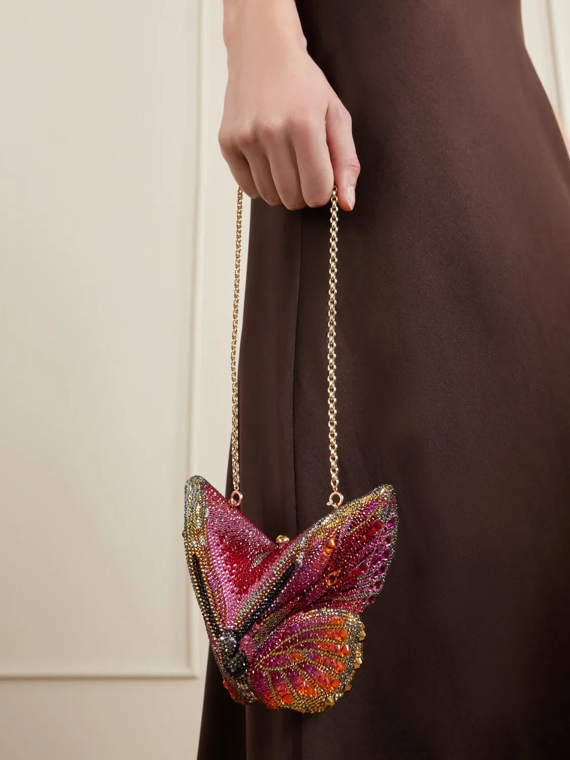 Клатч-бабочка (мотылек) Fireclipper, украшенный кристаллами, золотистого цвета JUDITH LEIBER COUTURE, мультицвет — фото 2