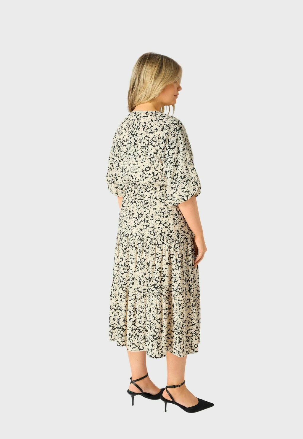 

Повседневное платье FLORAL Live Unlimited London, черный