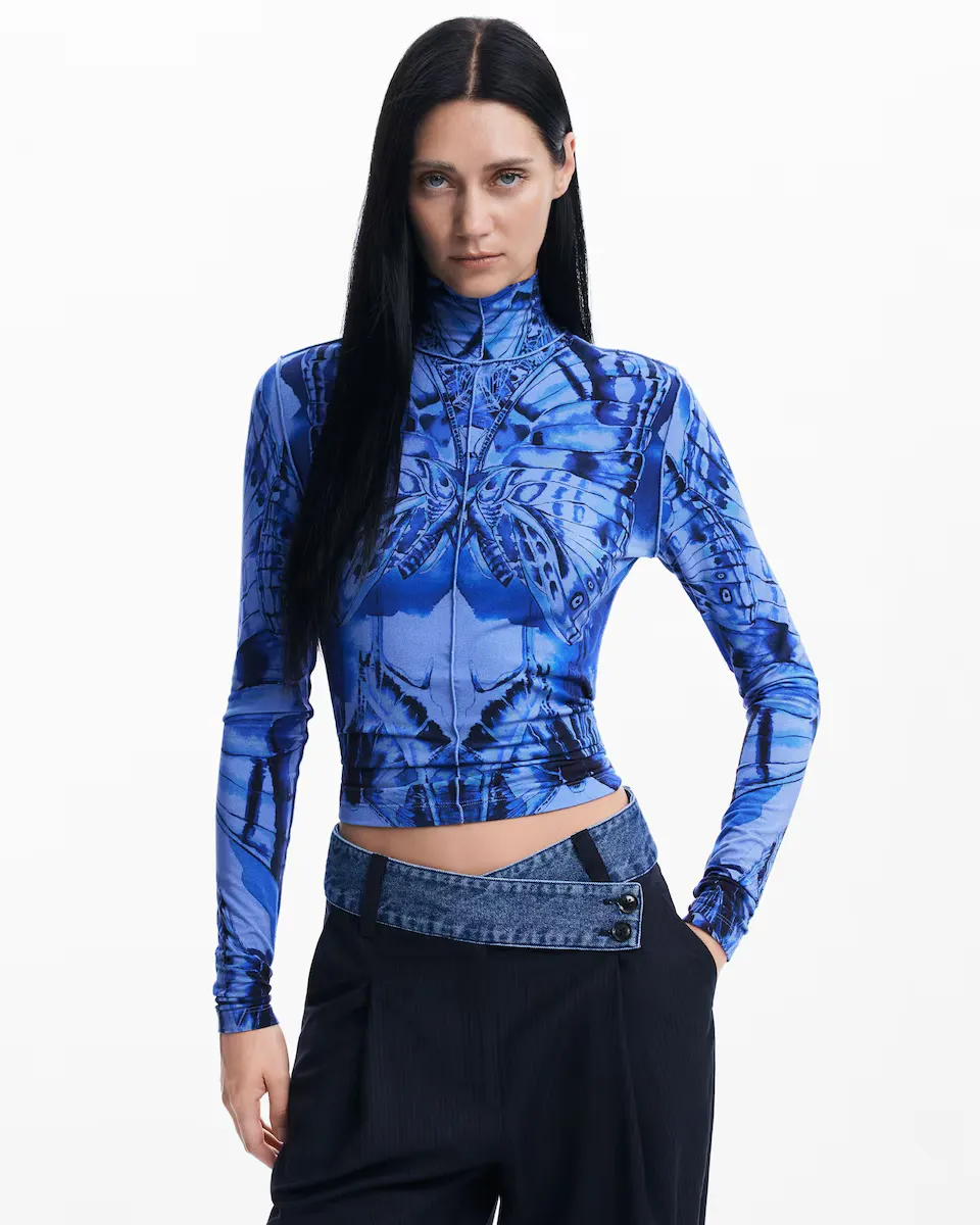 

Женская футболка с высоким воротником и бабочкой Desigual, синий