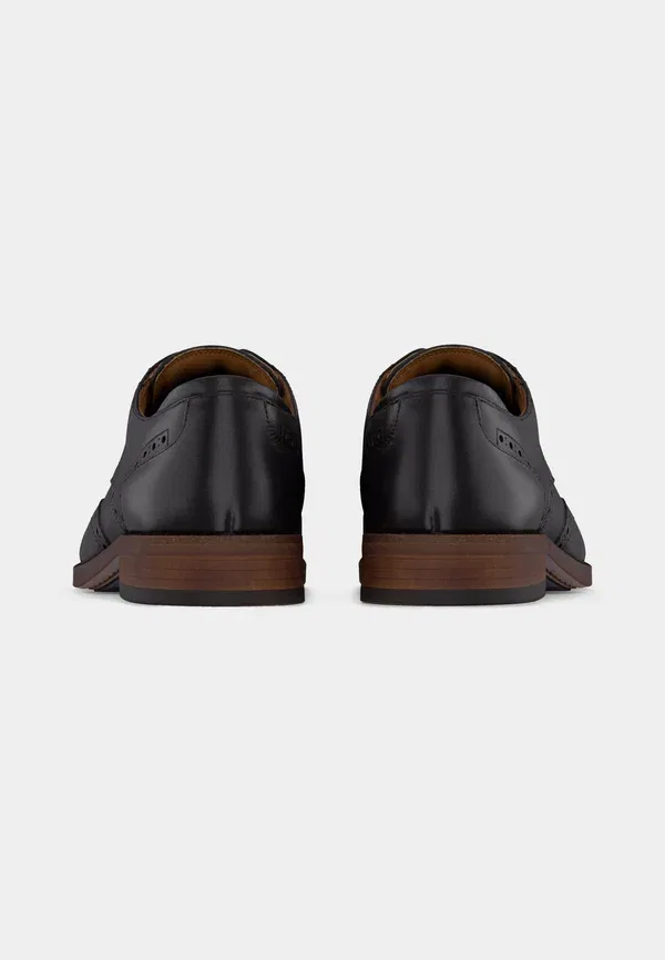 Туфли Clarks Craftremi tip lace ups, черный — фото 4