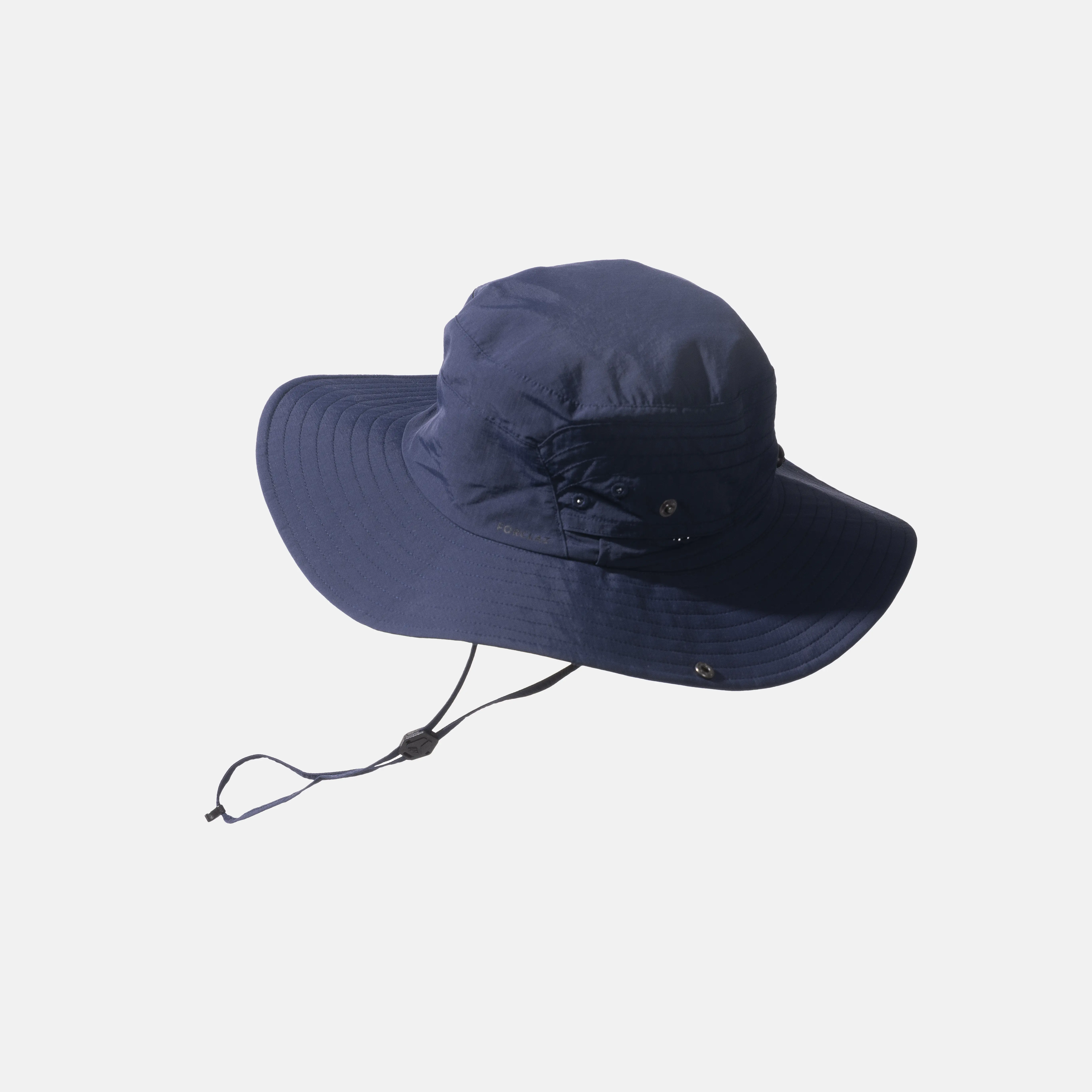 

Женская треккинговая кепка Forclaz TREK 500