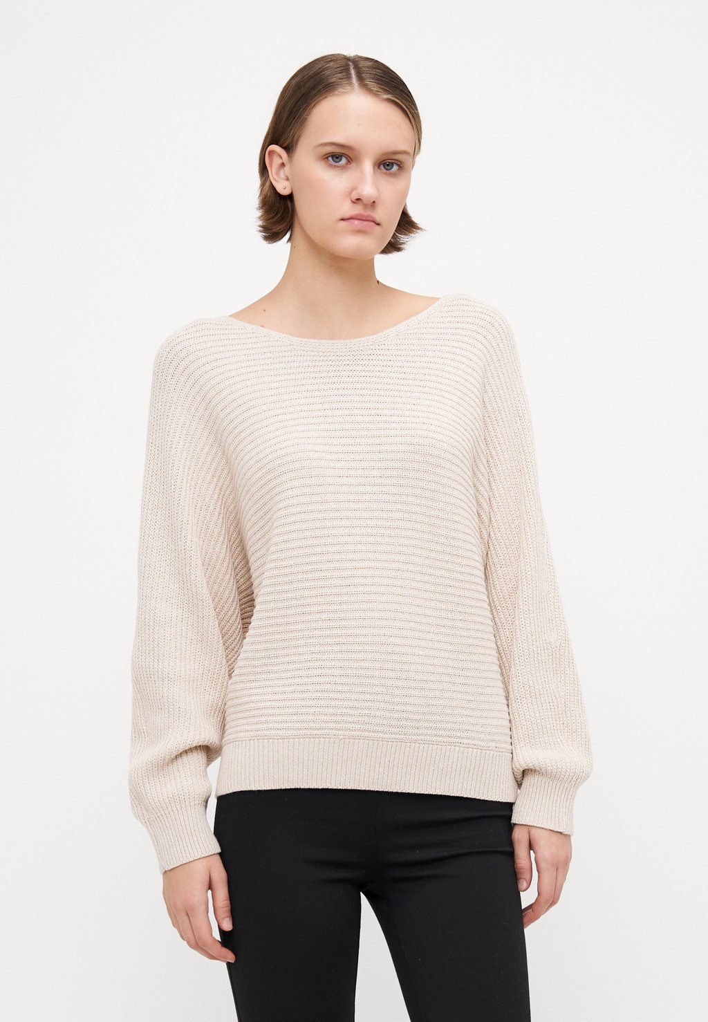 

Свитер VMLUX BOATNECK BATWING Vero Moda Tall, слоновая кость