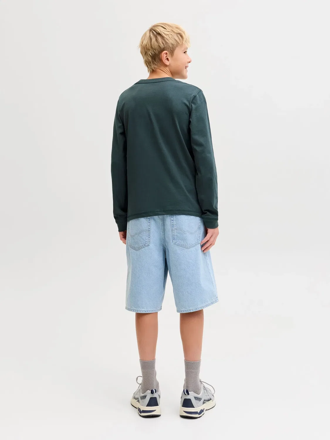 Лонгслив с круглым вырезом JACK & JONES Junior, forest river — фото 4