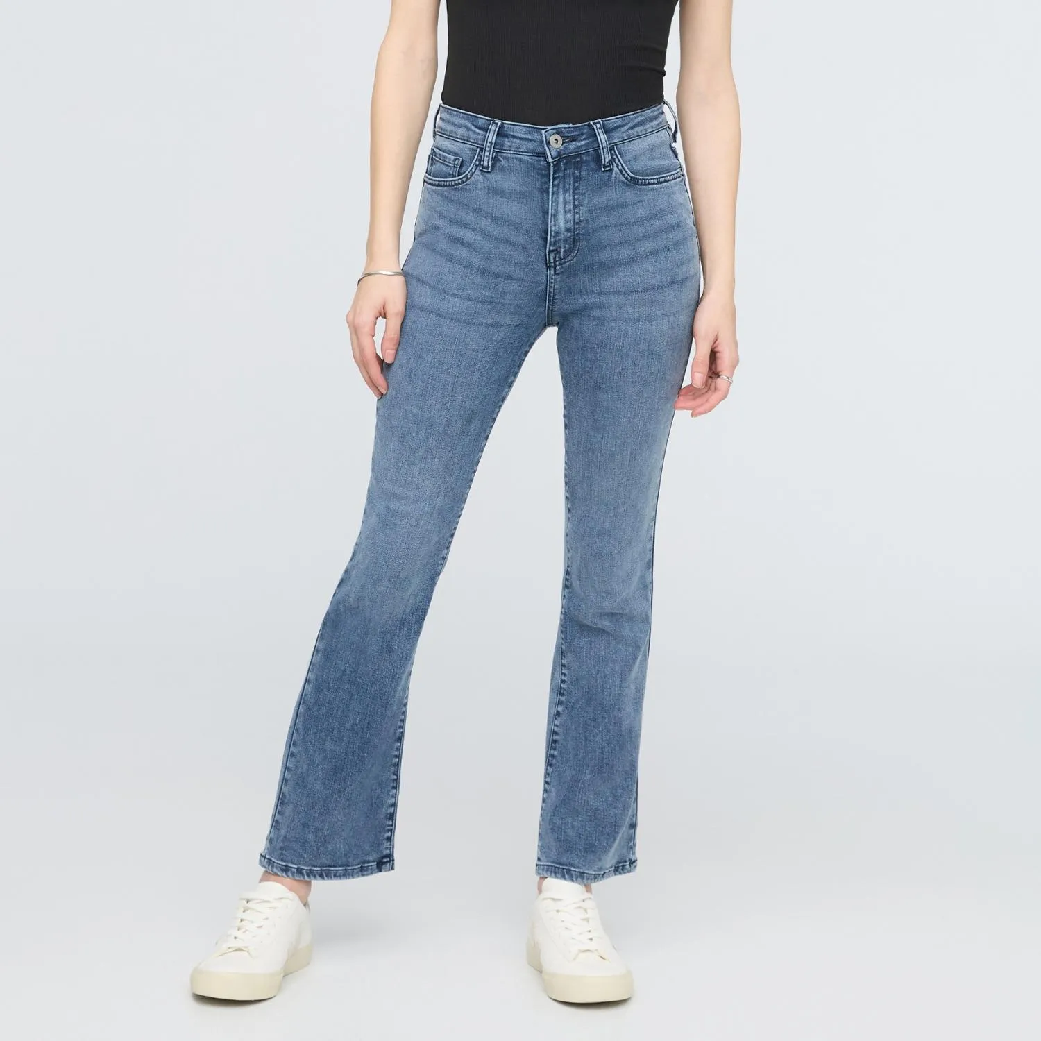 

Джинсы без пота с высокой талией и расклешенным низом DUER, Textured Indigo