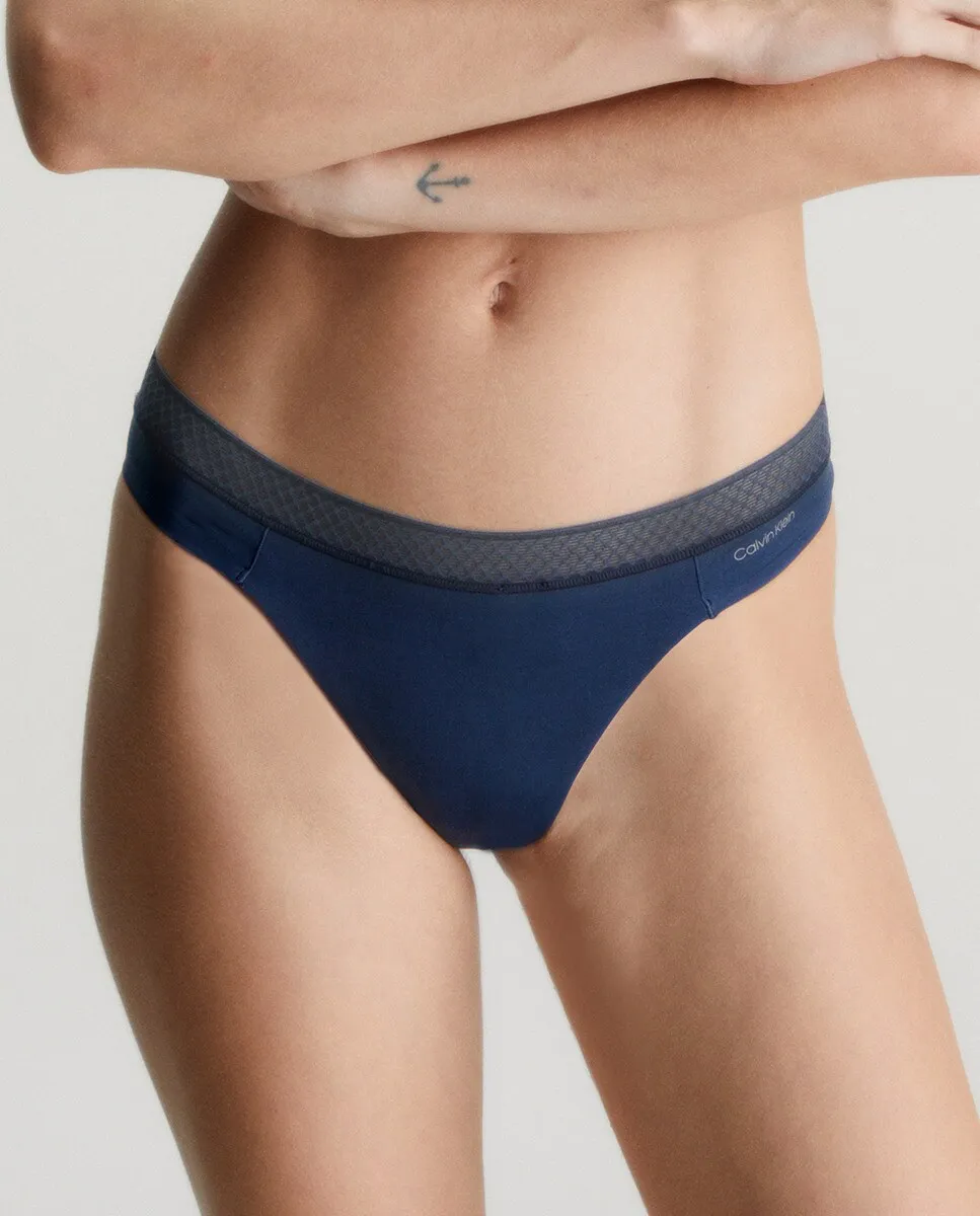 

Стринги с эластичным кружевным поясом Calvin Klein, синий