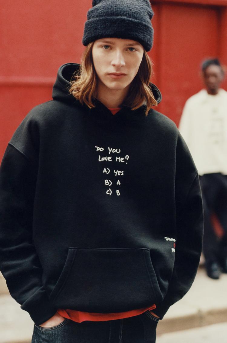 

Толстовка с капюшоном «Паровозик Томас» Pull And Bear, черный