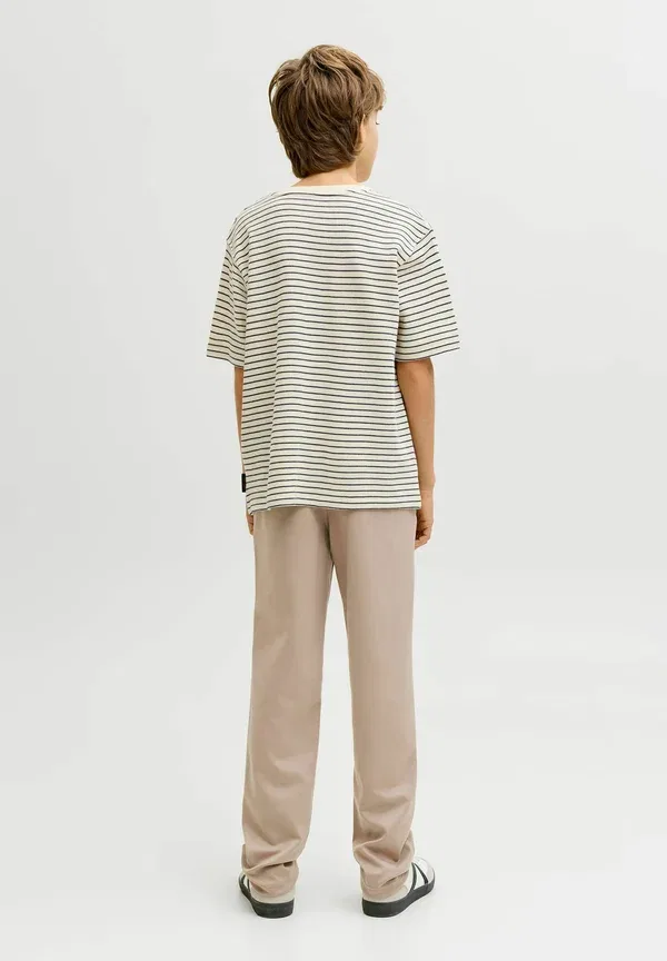Штаны чинос Jack & Jones Junior, цвет посудный — фото 3