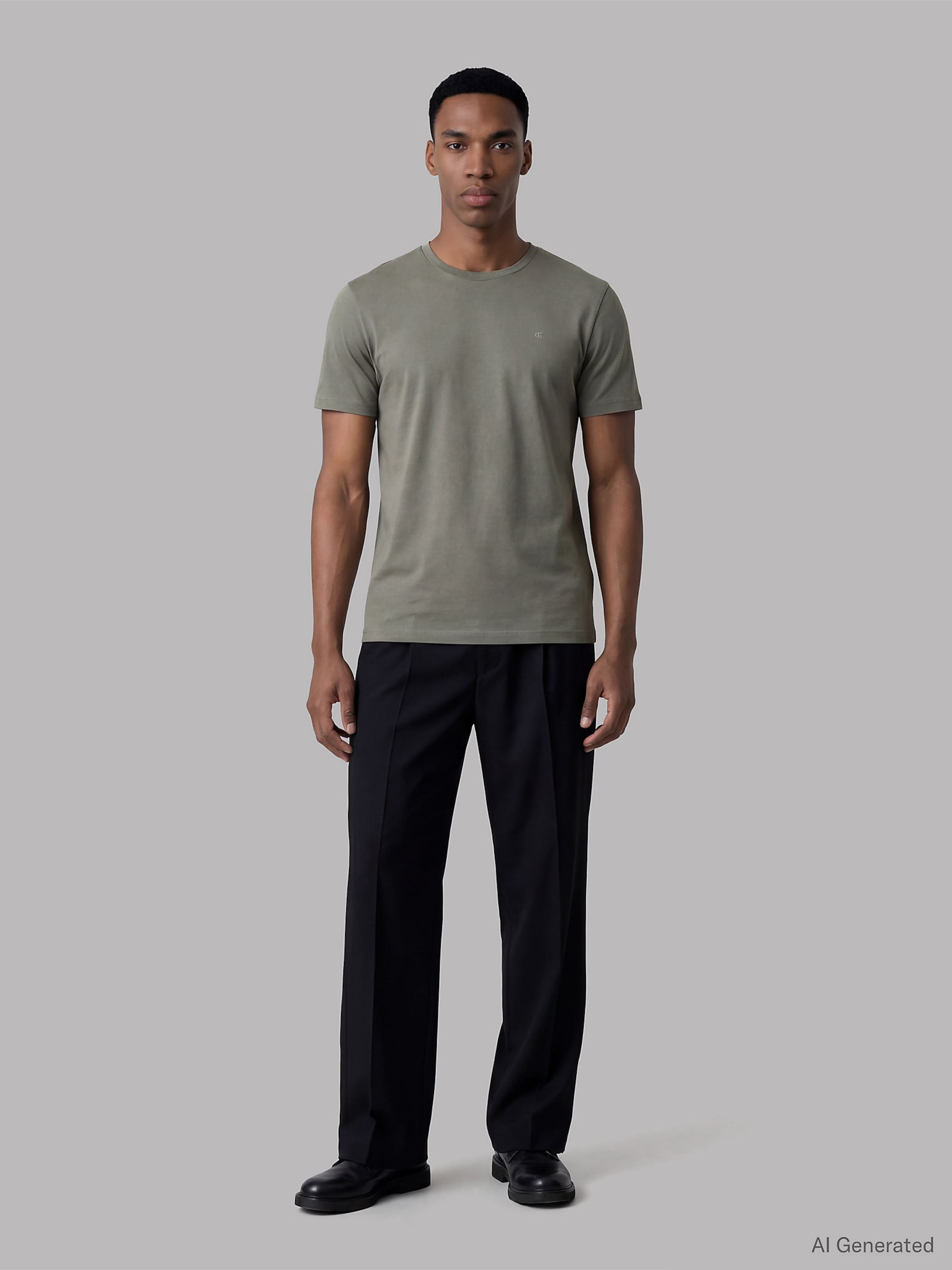 

Calvin Klein Футболка в сером цвете