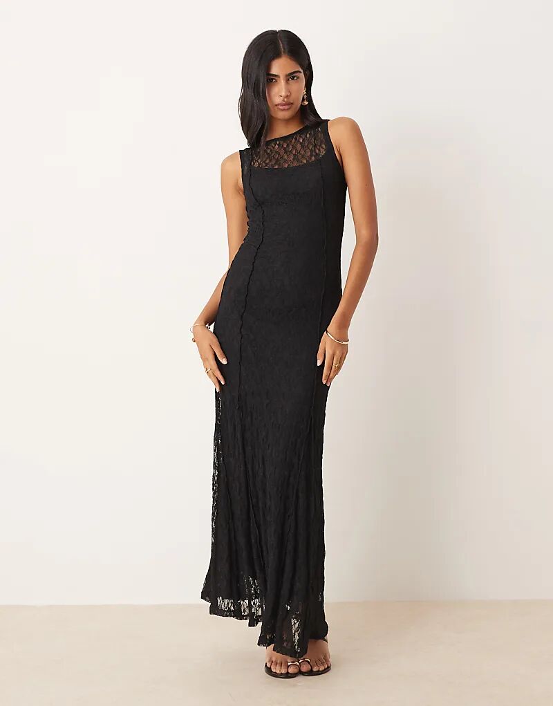 

Платье макси с кружевом и вырезом-лодочкой Mango черного цвета