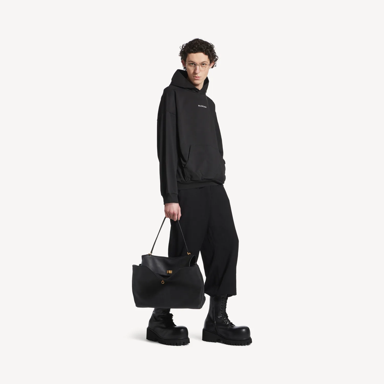 Новая черная худи Balenciaga c надписью на спине, средний крой — фото 4