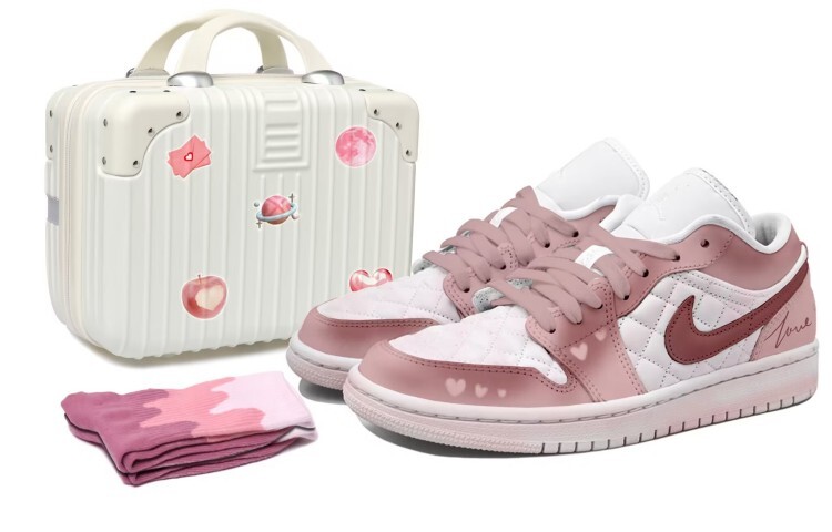 

Кроссовки Air JORDAN 1 Vintage Basketball Shoes Women's Low-Top White Pink