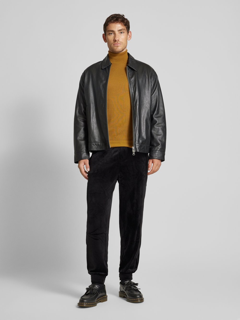 

Спортивные брюки с эластичным поясом ARMANI EXCHANGE, черный