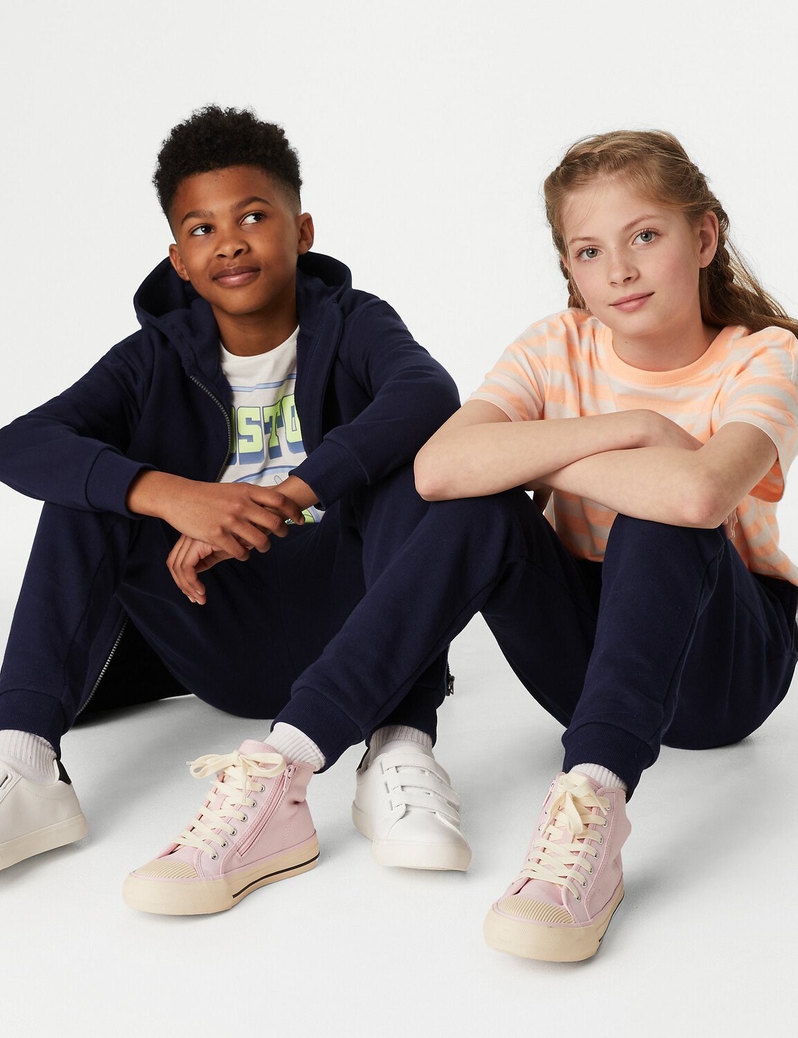 

Джоггеры унисекс из хлопка (6–16 лет) Marks & Spencer, темно-синий