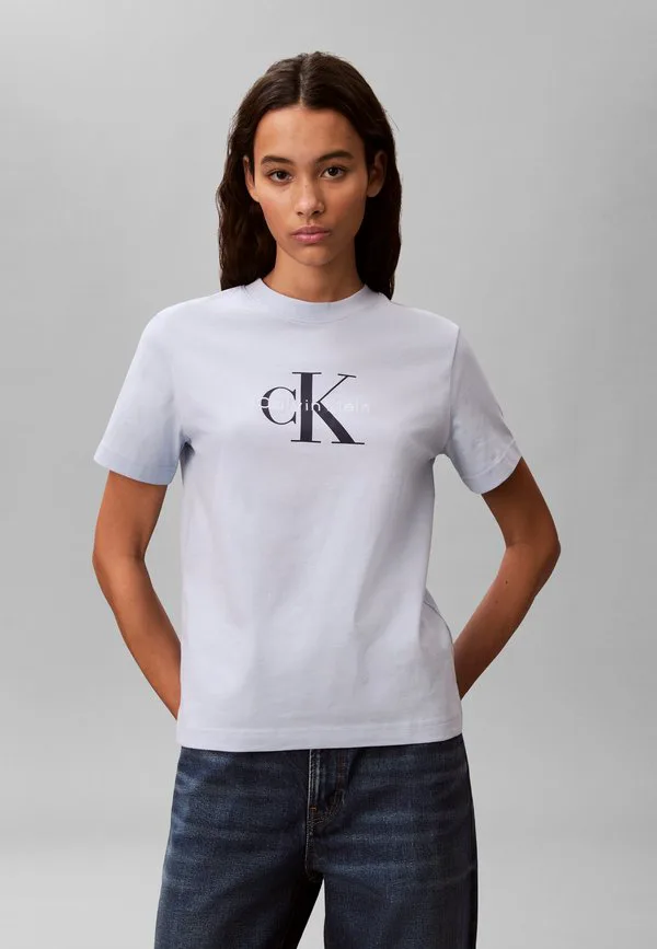 

Футболка с классическим монологом героя Calvin Klein Jeans, Breezy Blue, Синий, Футболка с классическим монологом героя Calvin Klein Jeans, Breezy Blue