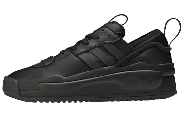 

Соперничество Adidas «Тройной черный» Y-3