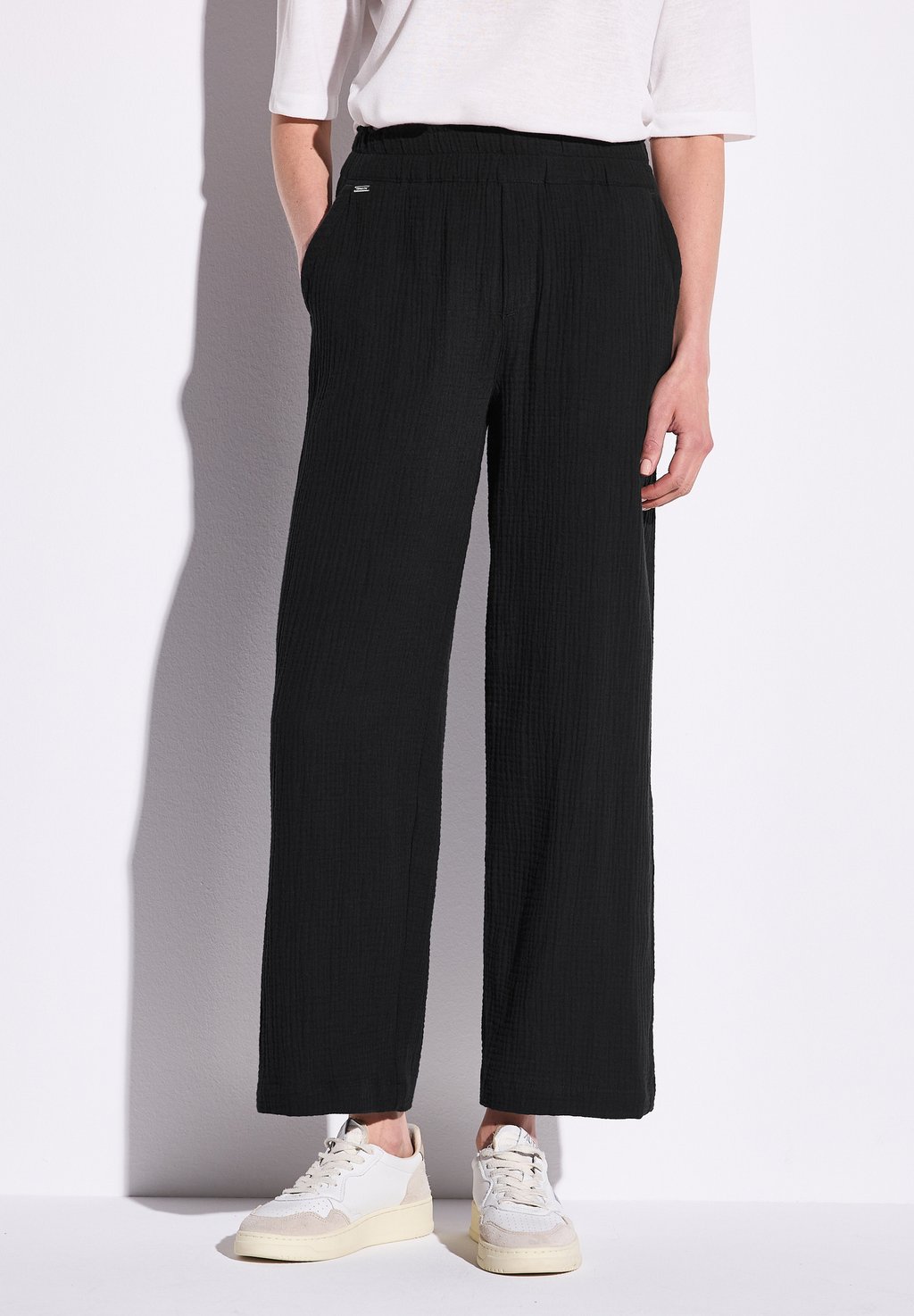 

Брюки WIDE Street One, черный