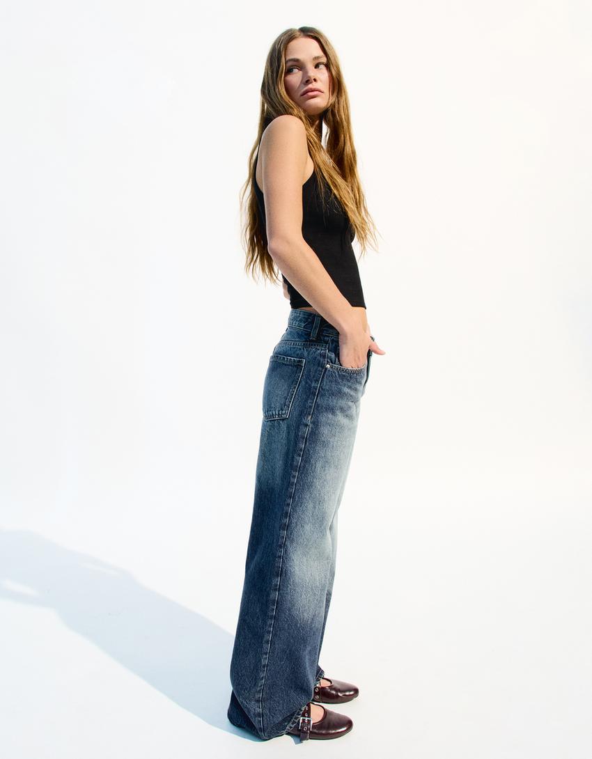

Джинсы бойфренды Bershka, синий