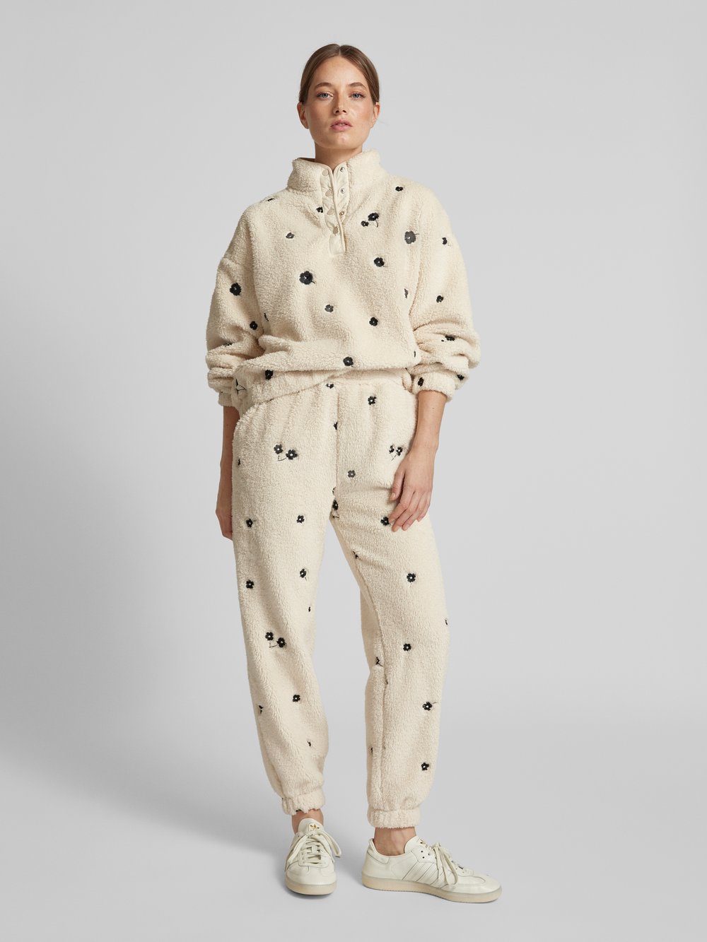 

Меховые спортивные штаны Тедди Jake*s Casual, экрю