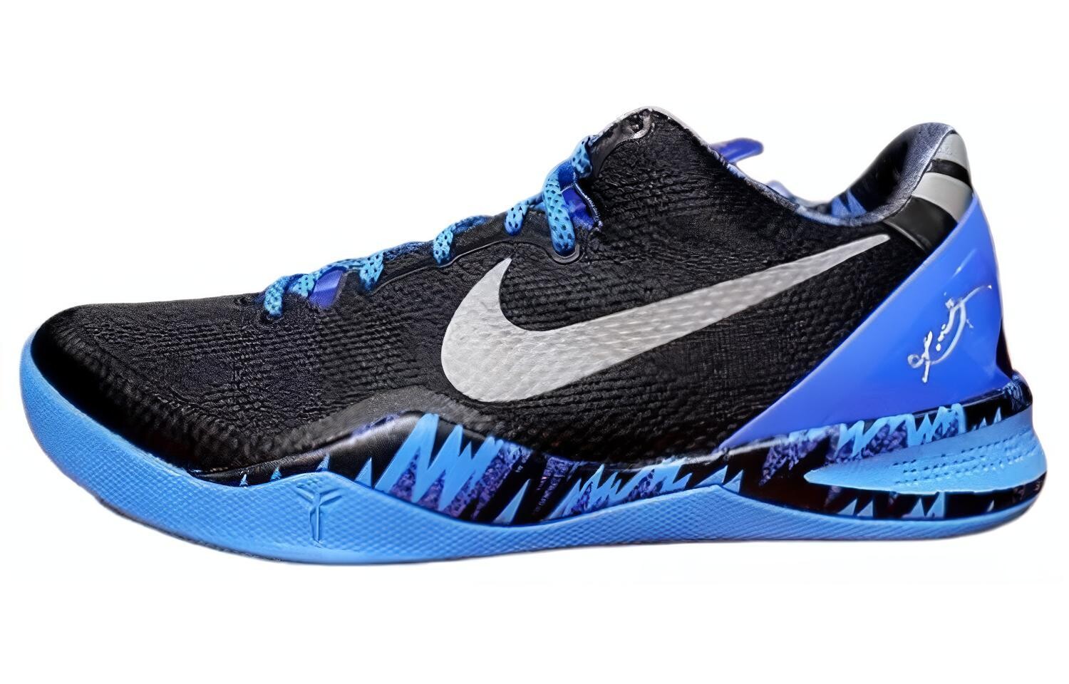 

Баскетбольные кроссовки Kobe 8 мужские низкие черные/синие Nike