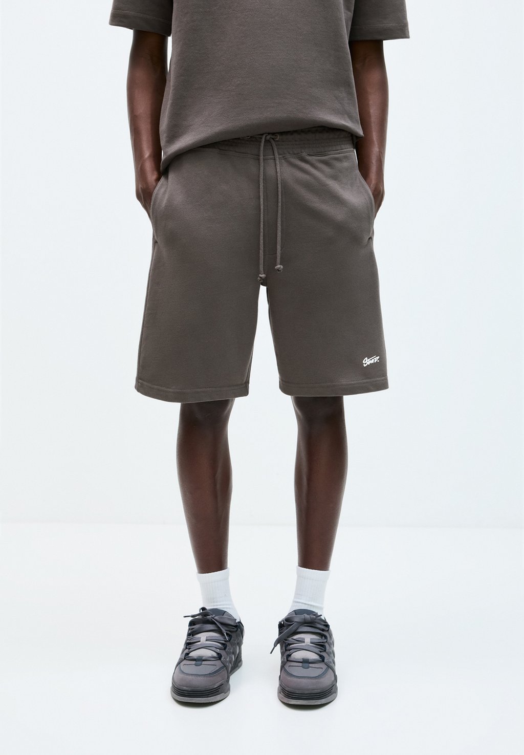 

Шорты JOGGER PULL&BEAR, темно-серый