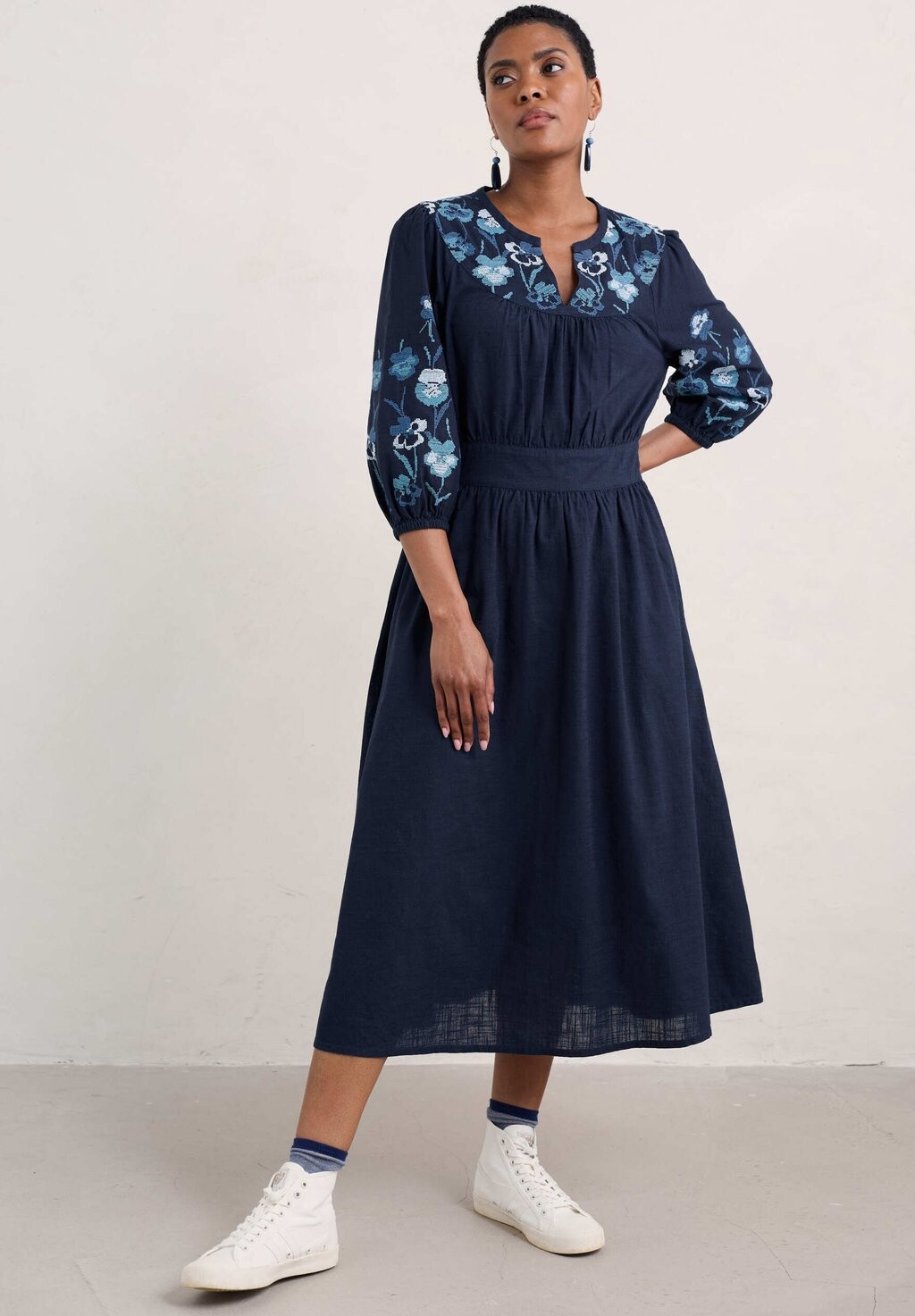 

Повседневное платье COPSE LAUREL EMBROIDERED Seasalt Cornwall, темно-синий деним