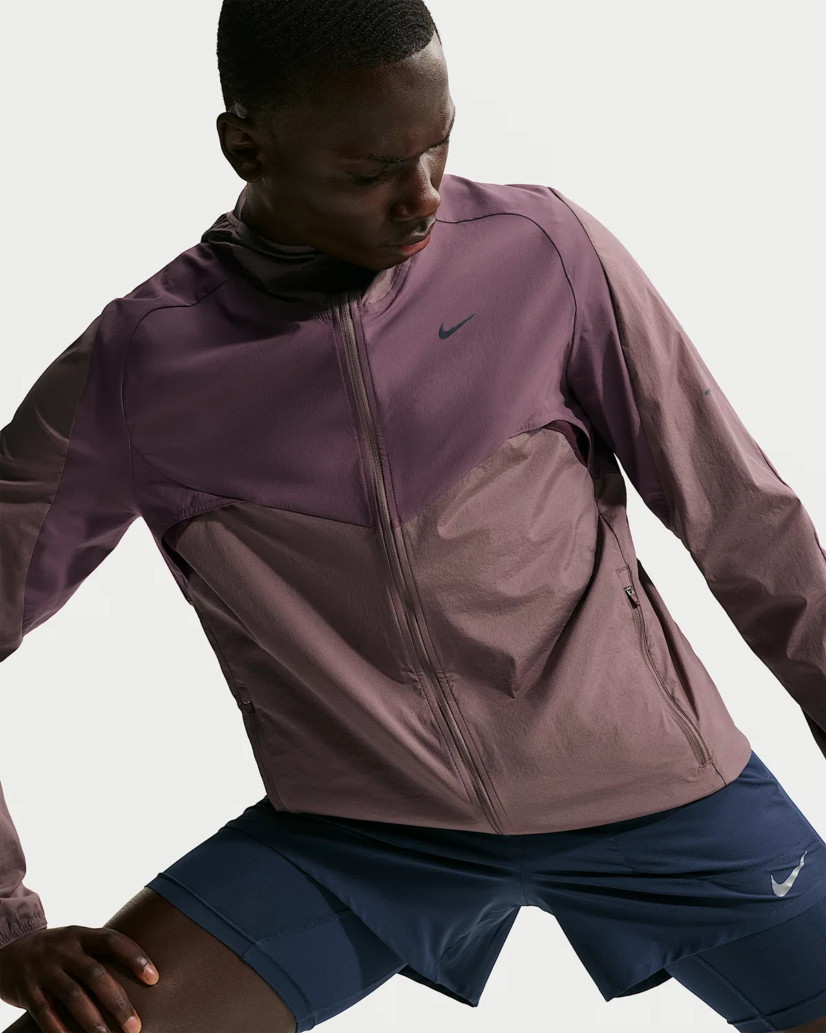Мужская ветрозащитная куртка для бега Nike Stride Plus, Dark Wine/Tattoo/Burgundy Crush — фото 3