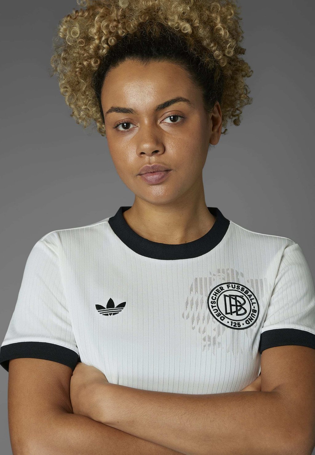 Спортивная футболка DEUTSCHLAND DFB 125 ANNIVERSARY Adidas Originals, слоновая кость — фото 4